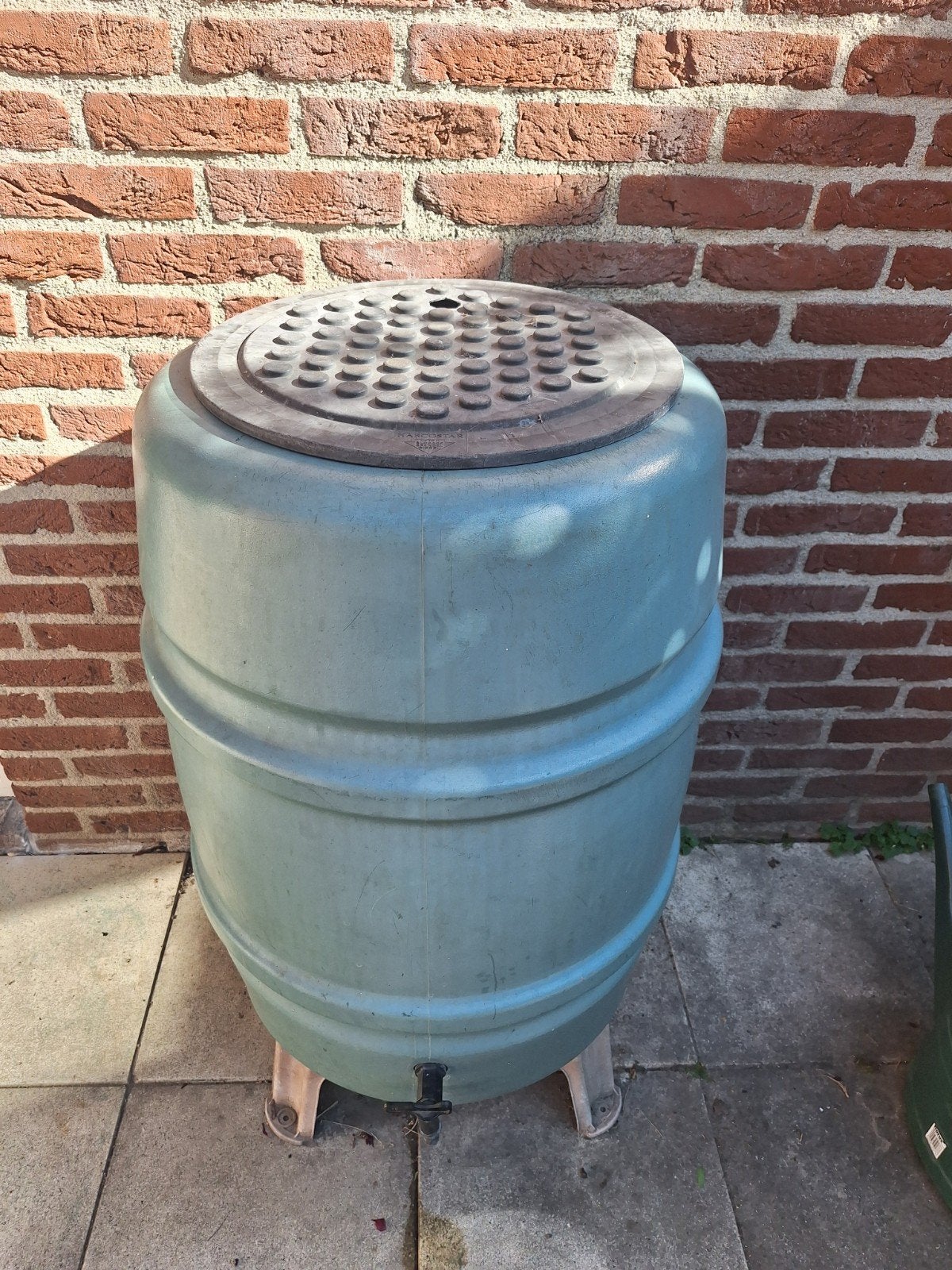Harcostar regenton groen 168 liter kunststof met tapkraan, Tuin en Terras, Regentonnen, Ophalen, Kunststof, Gebruikt, Met kraantje