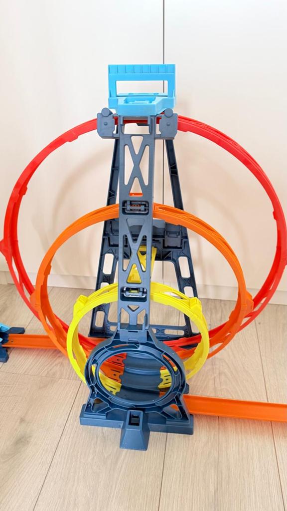 Hot Wheels Track Builder Triple Looping-Set met auto's, Kinderen en Baby's, Speelgoed | Racebanen, Zo goed als nieuw, Racebaan