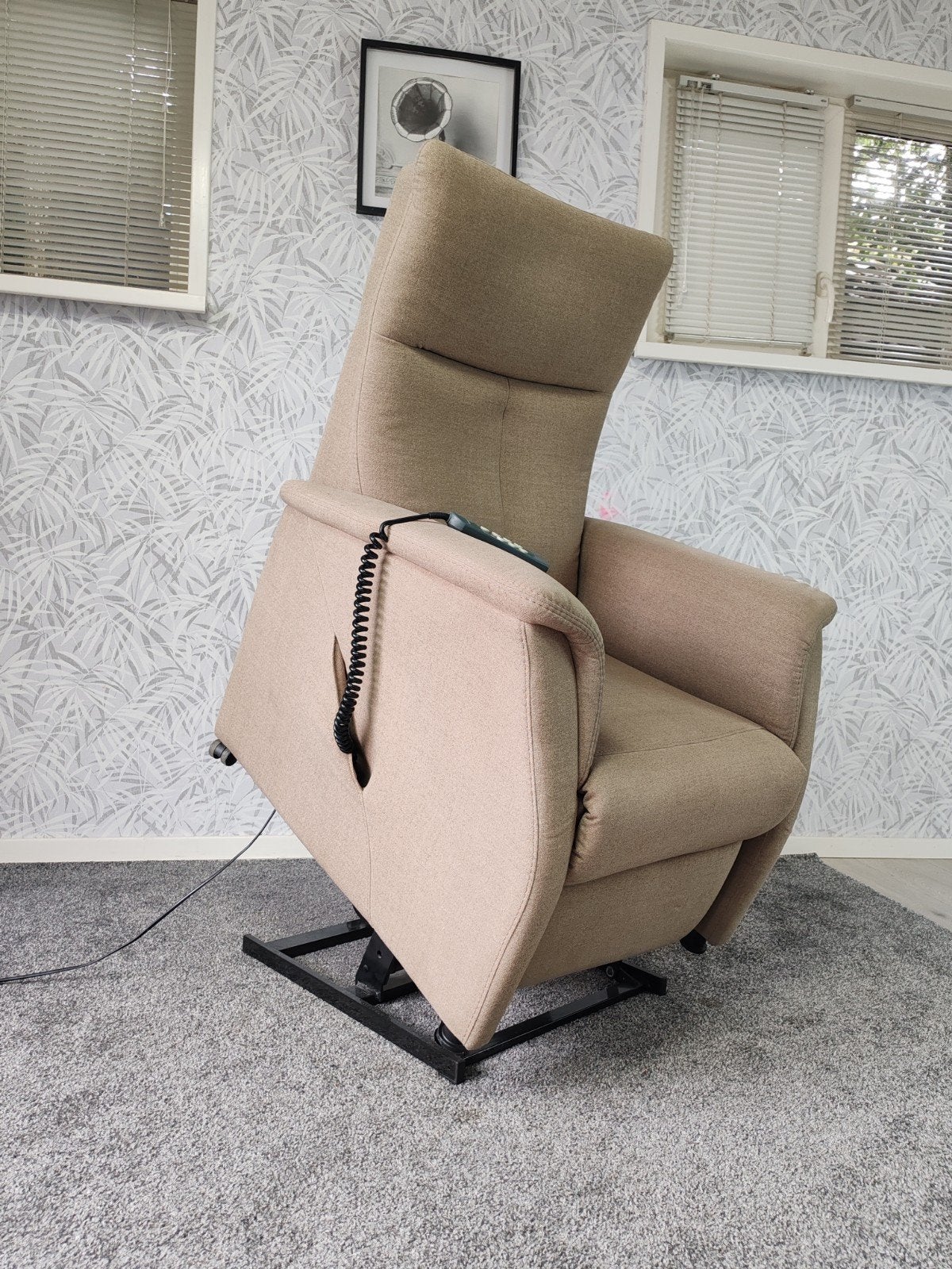 Prominent luxe sta op stoel relax fauteuil met garantie, Huis en Inrichting, Prominent, 75 tot 100 cm, Ophalen of Verzenden, Zo goed als nieuw
