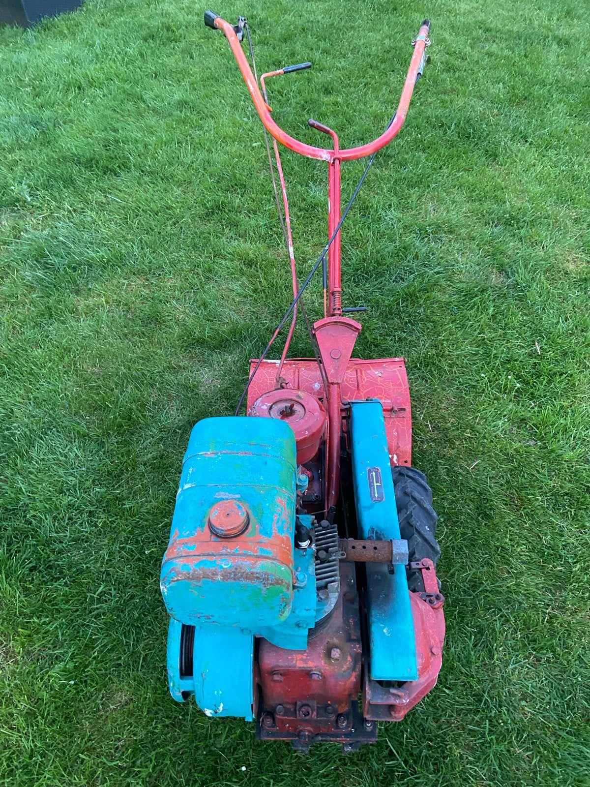 Howard Tuinfrees met Benzine Motor - Start niet, Onderhoud n, Ophalen, Gebruikt, 30 tot 50 cm, Benzine