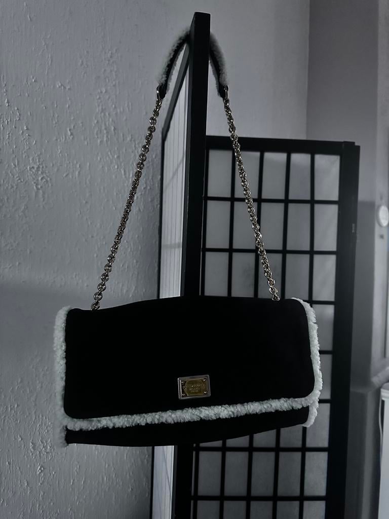 Dolce & Gabbana Schoudertas Zwart met Witte Teddy Stof, Sieraden, Tassen en Uiterlijk, Tassen | Schoudertassen, Ophalen of Verzenden