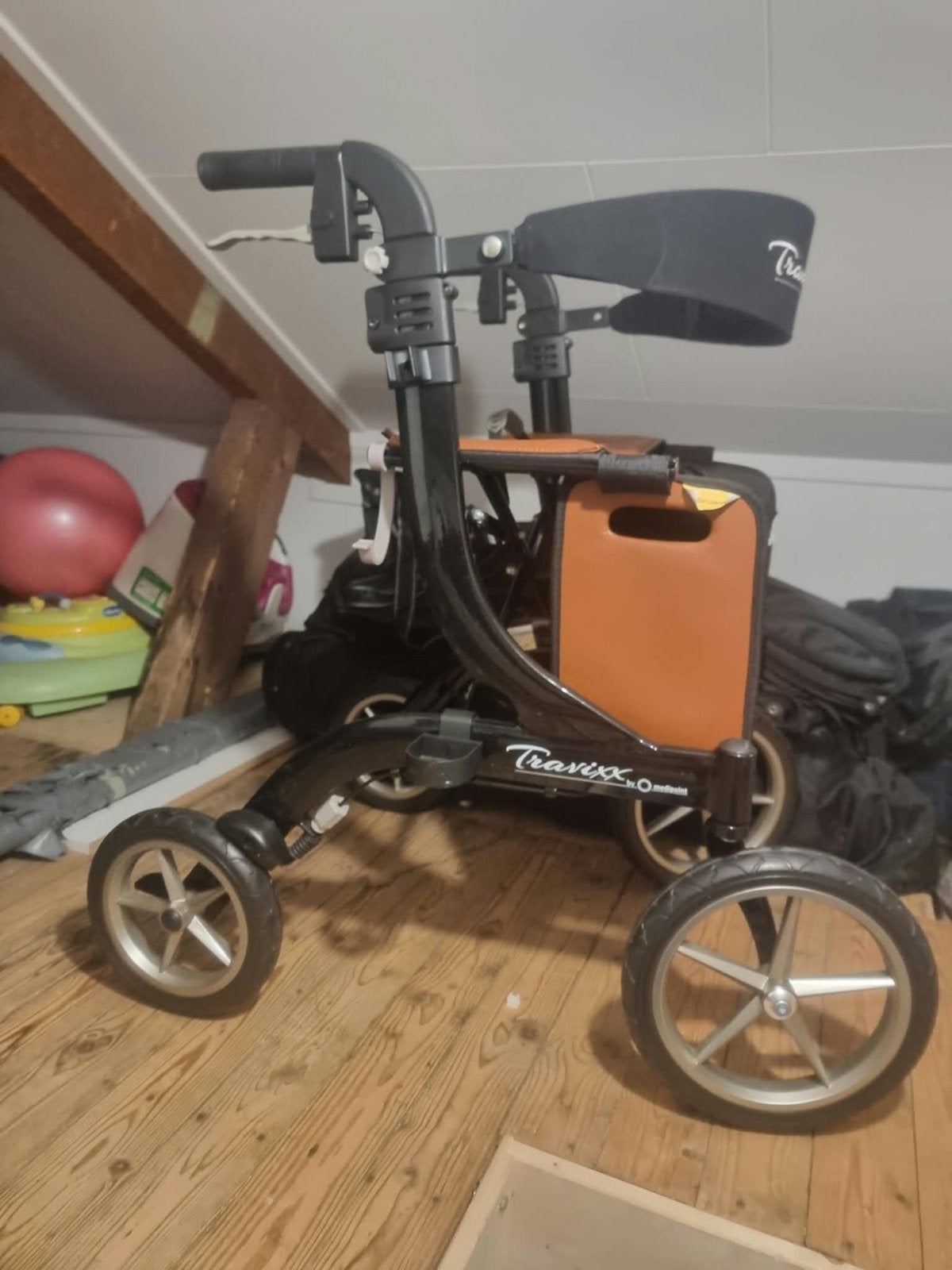 Travixx Traveller Rollator  maat M zo goed als nieuw, Diversen, Ophalen, Zo goed als nieuw