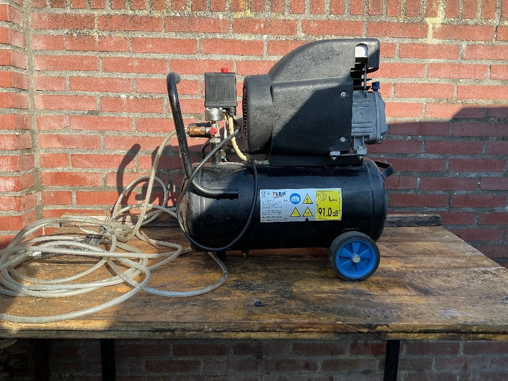 Compressor, Ophalen, Gebruikt, 6 tot 10 bar, Minder dan 200 liter/min