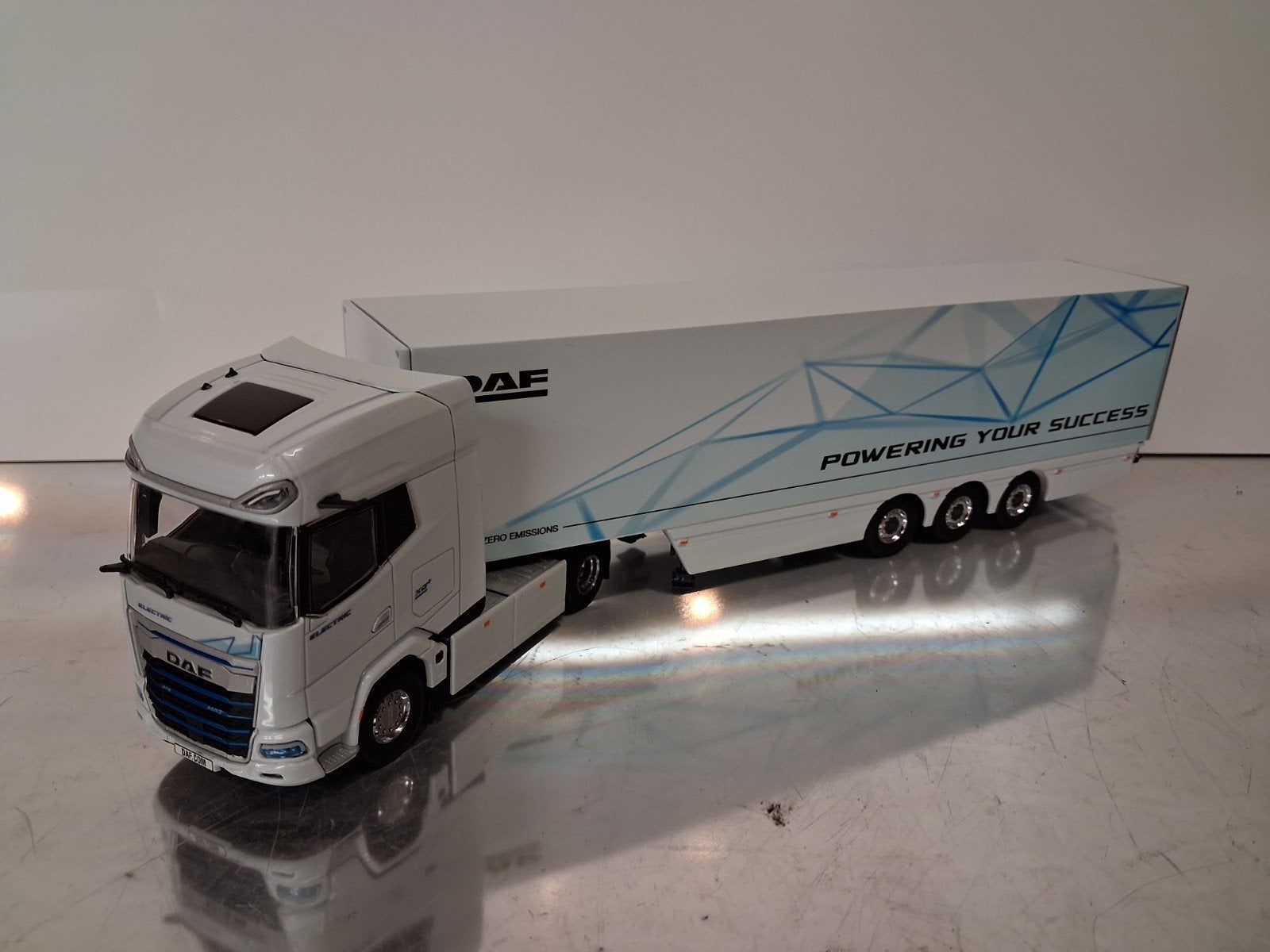 WSI, DAF XG+ ELECTRIC, mint., Ophalen of Verzenden, Nieuw, Bus of Vrachtwagen, Wsi