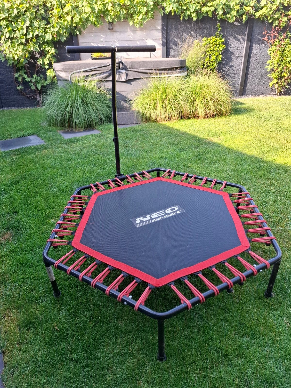 NEO Sport Fitness Trampoline met handvat, Ophalen, Zo goed als nieuw