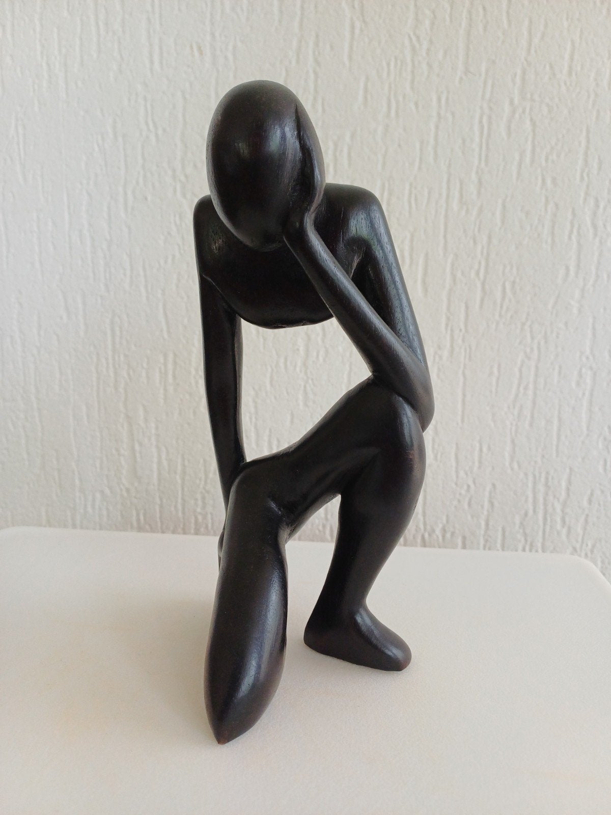 Afrika - mens - houtsnijwerk - zwart, Antiek en Kunst, Houtsnijwerk, Ophalen of Verzenden, Handgemaakt, Hout
