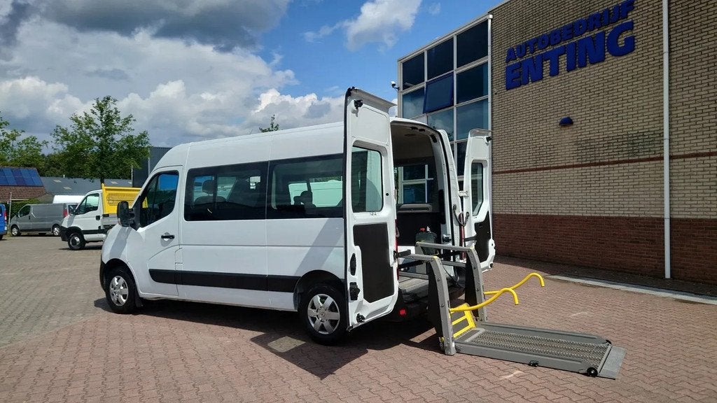 Renault MASTER 2.3 Rolstoel lift, BPM/BTW VRIJ CAMPER / 6 Pe, Voorwielaandrijving, Euro 5, Gebruikt, Zwart