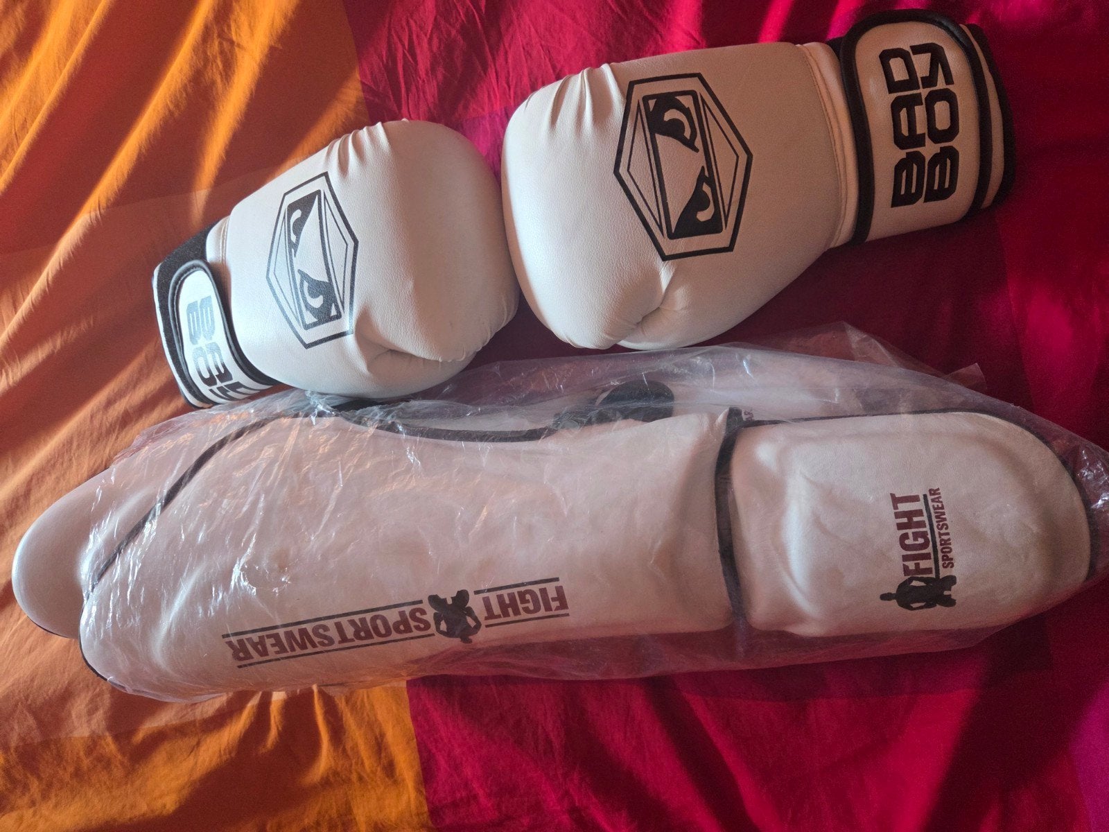 Bad Boy bokshandschoenen en scheenbeschermers, Ophalen, Overige, Vechtsportbescherming, Maat L