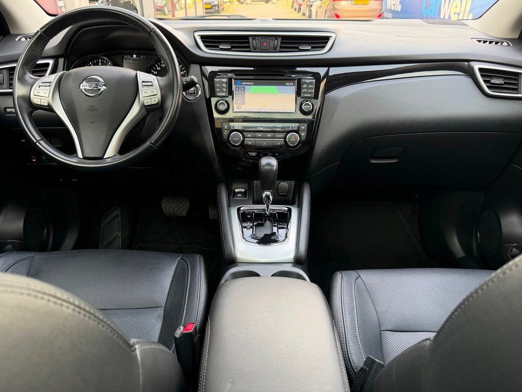 Nissan Qashqai 1.2 Tekna |Navi|Camera|Climate|Cruise|Pano|Le, Gebruikt, 4 cilinders, Bruin, 116 pk