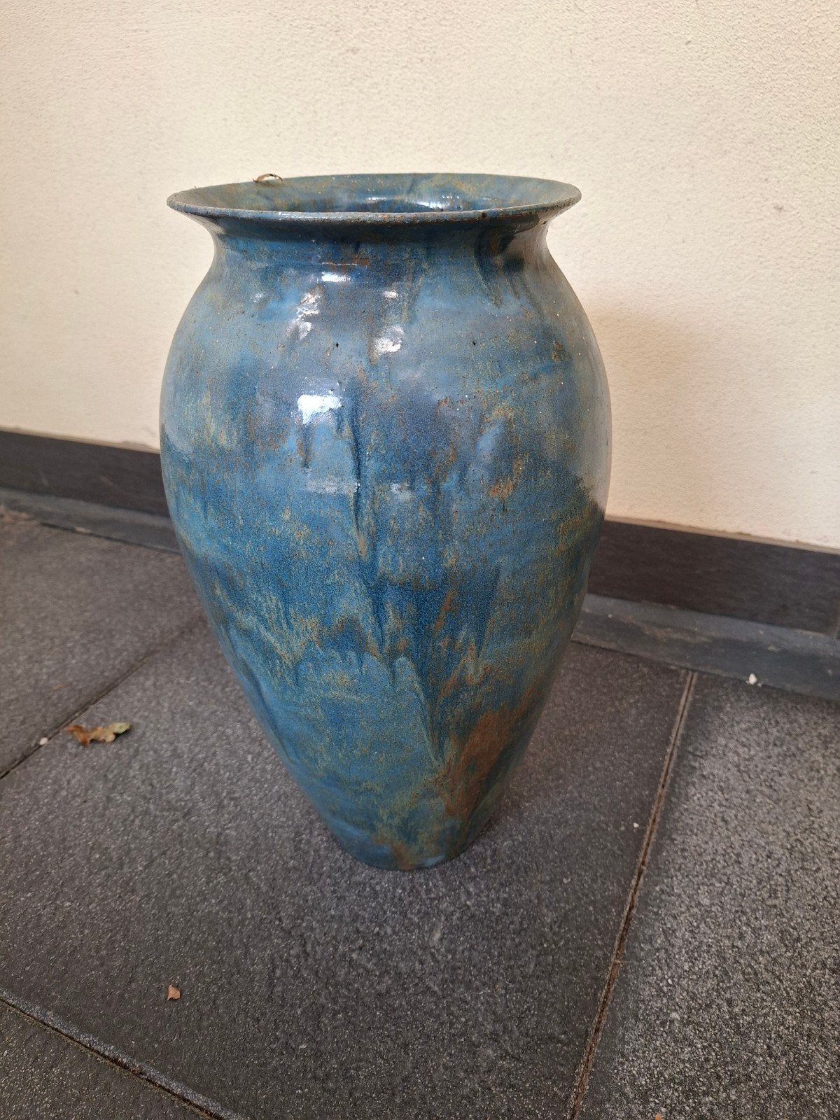Unieke handgemaakte vaas, blauw geglazuurd, Ophalen