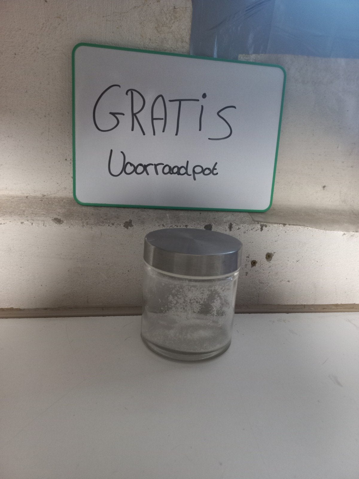 GRATIS glazen voorraadpot met deksel laag GRATIS, Ophalen, Gebruikt, Glas, Pot, Bus of Blik