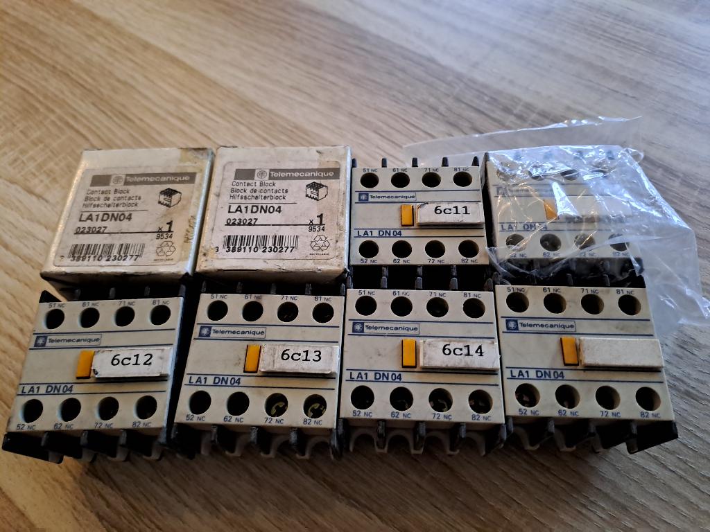 8 contact blocks LA1DN04 Telemec, Ophalen of Verzenden, Gebruikt