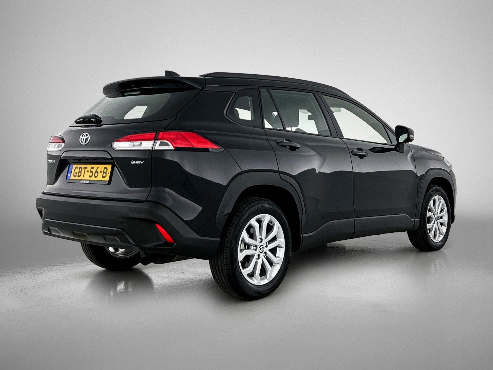 Toyota Corolla Cross Hybrid 140 Active | Achteruitrijcamera, Auto's, 12 maanden, Stof, Gebruikt, Zwart