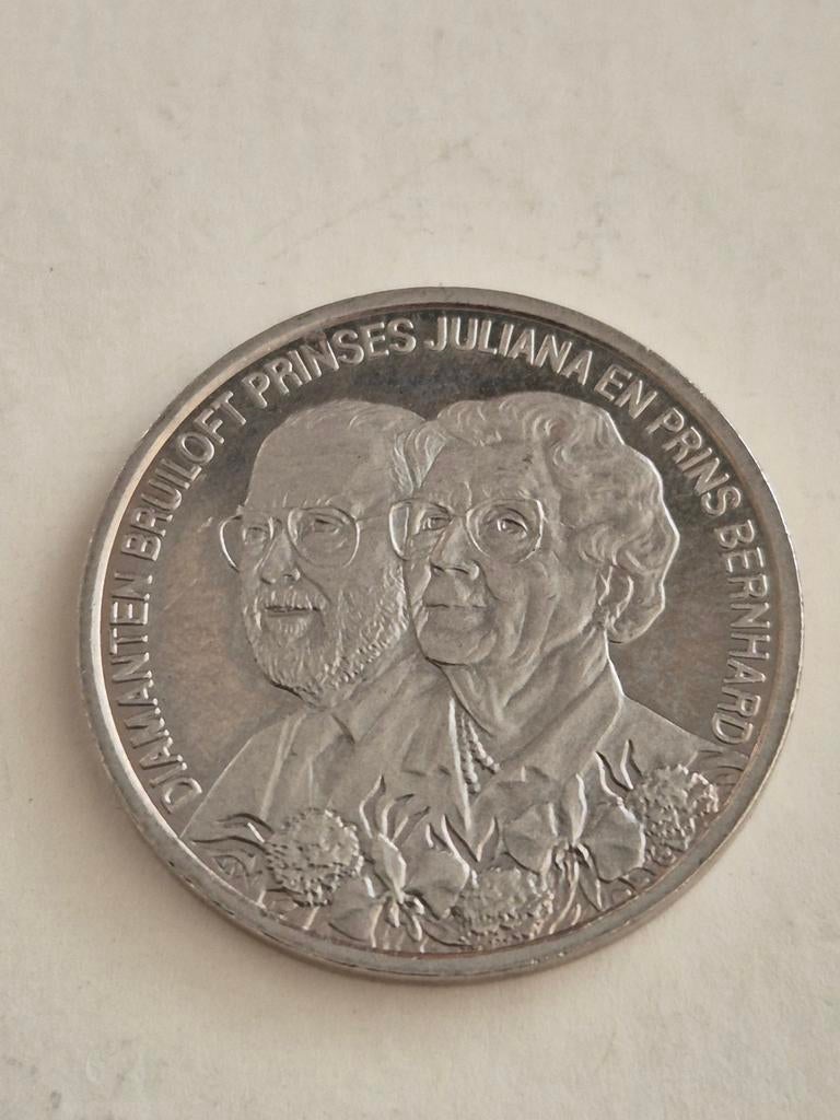 Penning diamanten huwelijk Juliana en  Bernhard, Ophalen of Verzenden, Overige materialen, Nederland