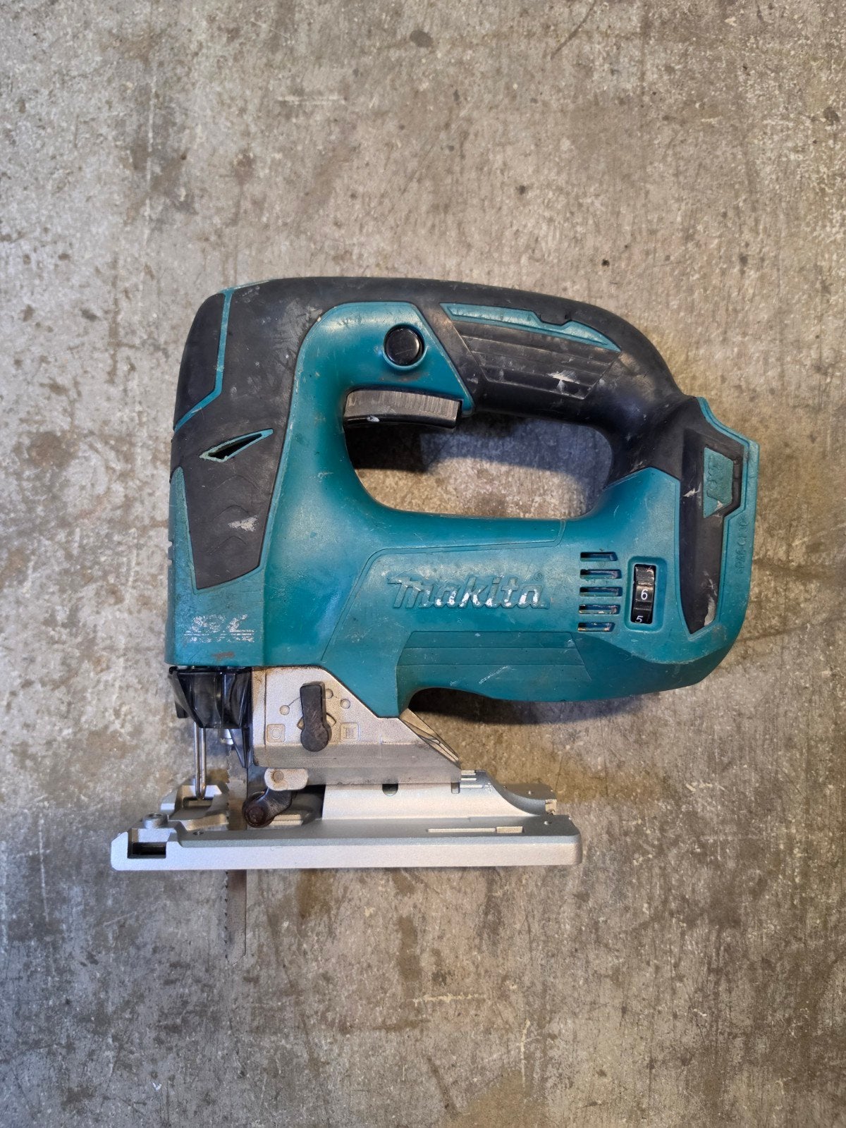 Makita DJV182 18v accu Decoupeerzaag body, Gebruikt, ., Makita, Ophalen of Verzenden
