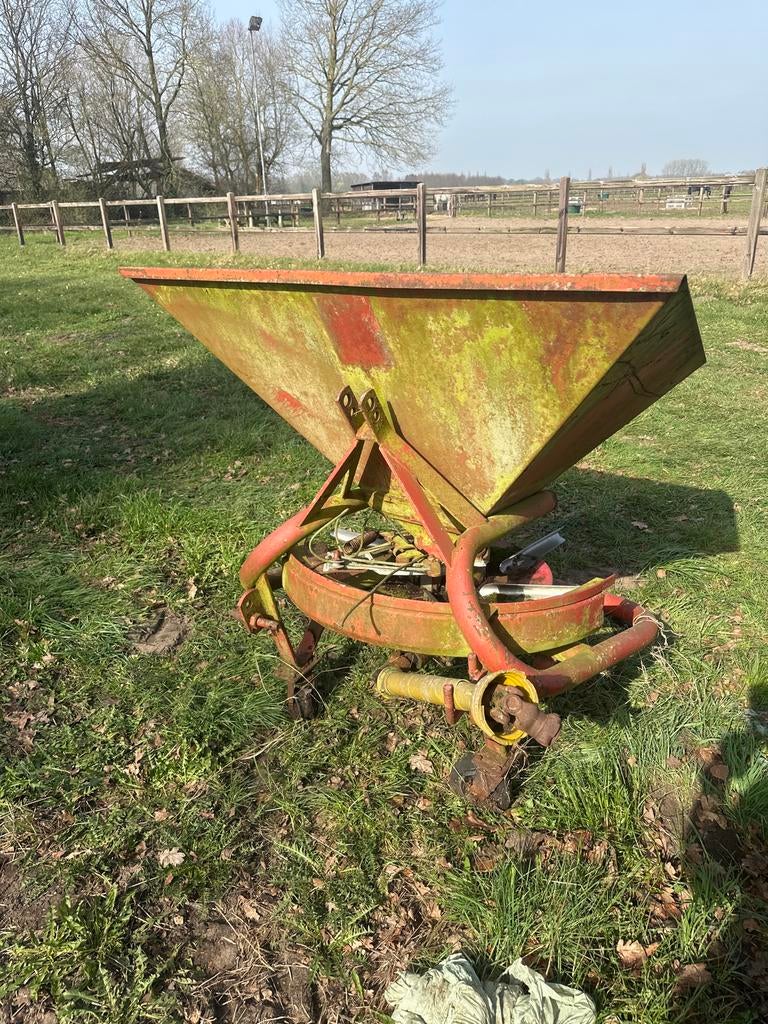 Kunstmeststrooier - Opknapper, werking onbekend, Ophalen