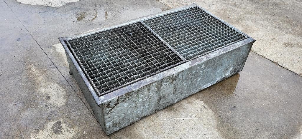 Olielekbak, Doe-het-zelf en Verbouw, Overige Doe-het-zelf en Verbouw, Ophalen, Zo goed als nieuw