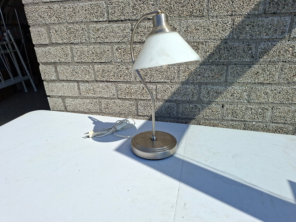 schitterende design rvs lamp met melkglas kap led, Ophalen of Verzenden, Zo goed als nieuw