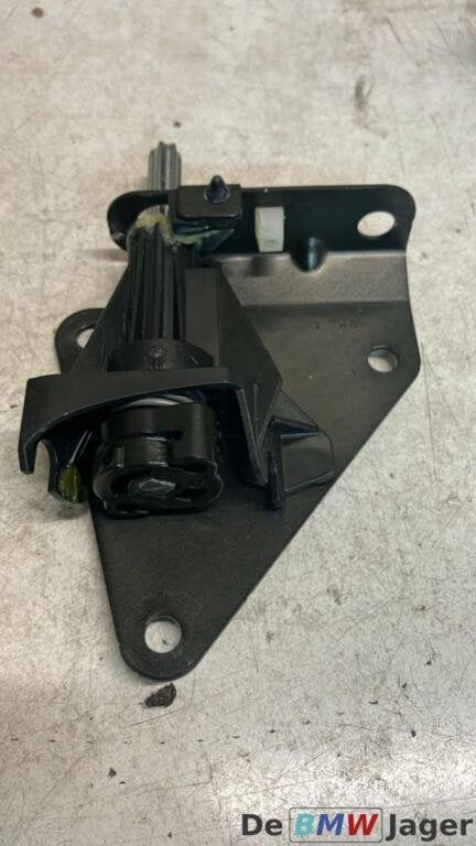 Aandrijving slot achterklep onder BMW X5 F15 F85 51247162149, Gebruikt, Ophalen of Verzenden, BMW