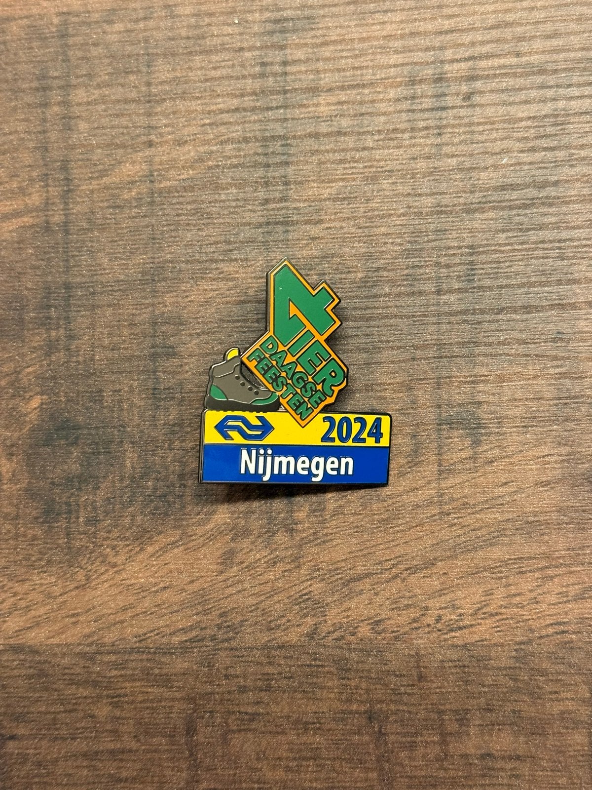 NS Nijmeegse Vierdaagse 2024 Pin - Nieuw, Verzamelen, Ophalen of Verzenden, Zo goed als nieuw, Trein, Overige typen