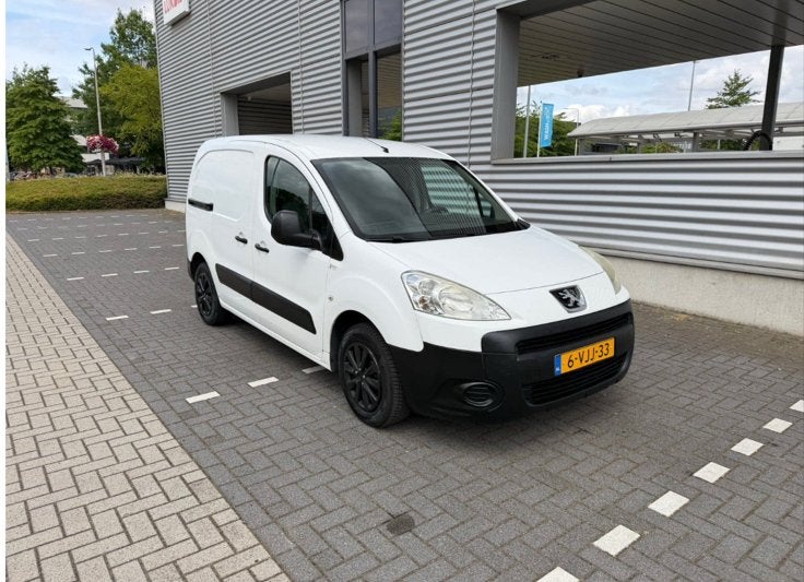 Peugeot Partner 120 Airco APK 02-2027 Geen BTW Zeer netjes, Auto's, Voorwielaandrijving, 4 cilinders, Origineel Nederlands, 1560 cc