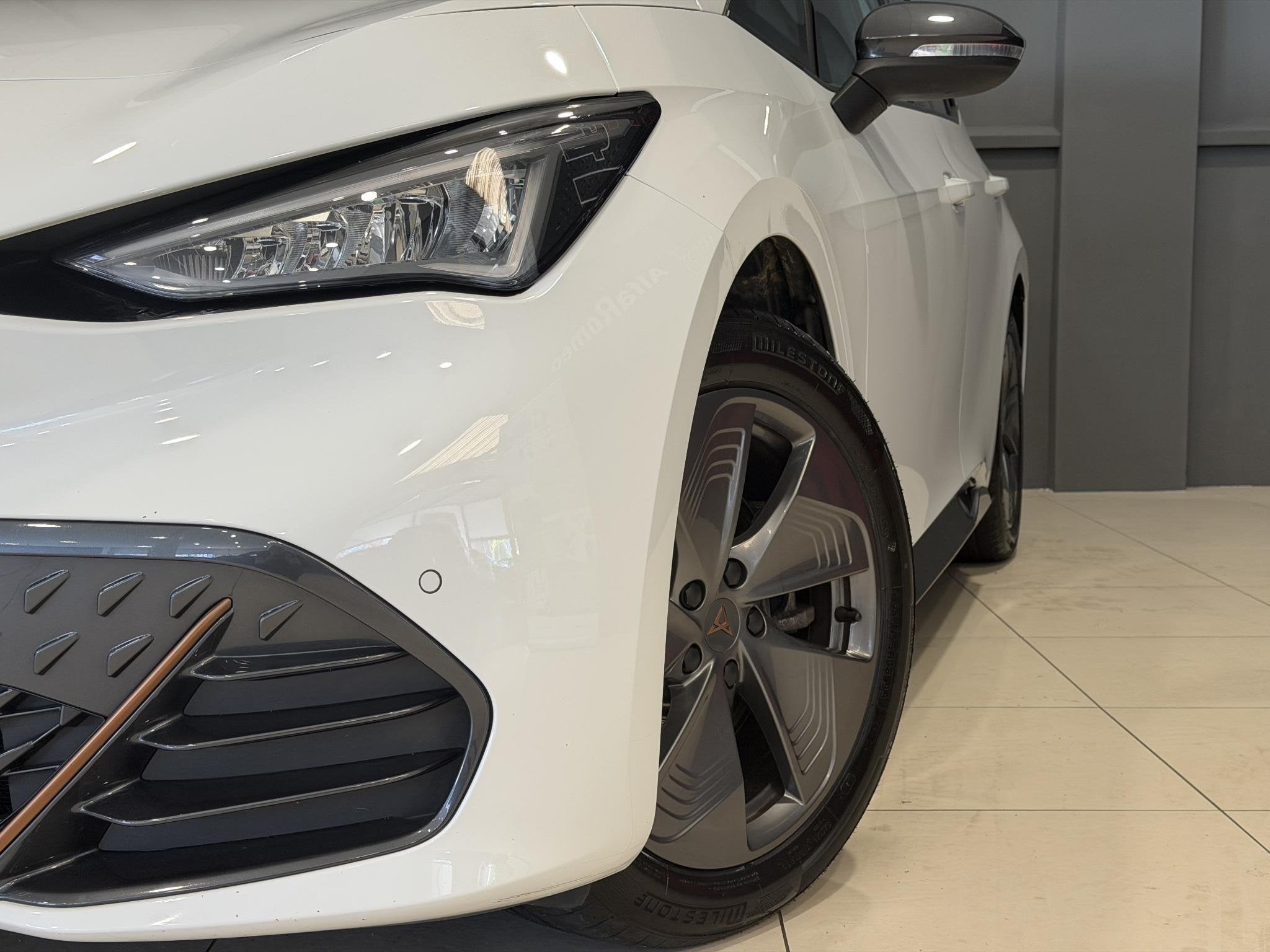 CUPRA Born Business 62 kWh | Navigatie | SOH 93,97% | Hoge i, Auto's, Cupra, Automaat, Gebruikt, 375 min, Wit