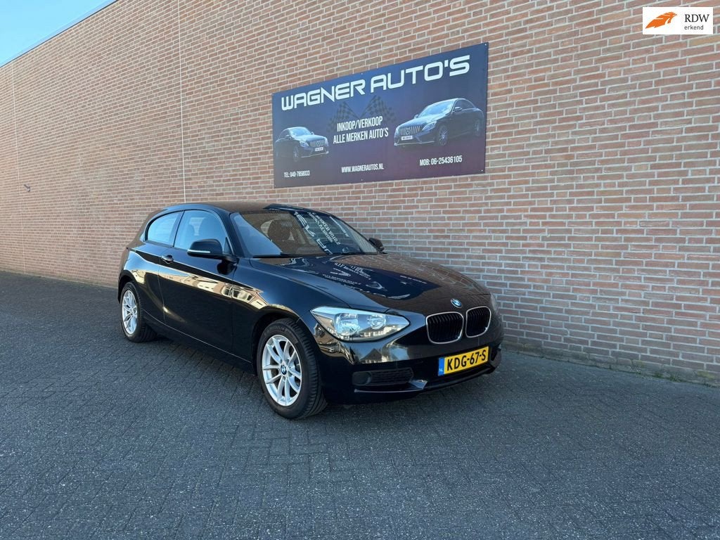BMW 1-serie 114i EDE Business Keyless-start Airco PDC Stoelv, Auto's, 1-Serie, Dealer onderhouden, Gebruikt, 4 cilinders