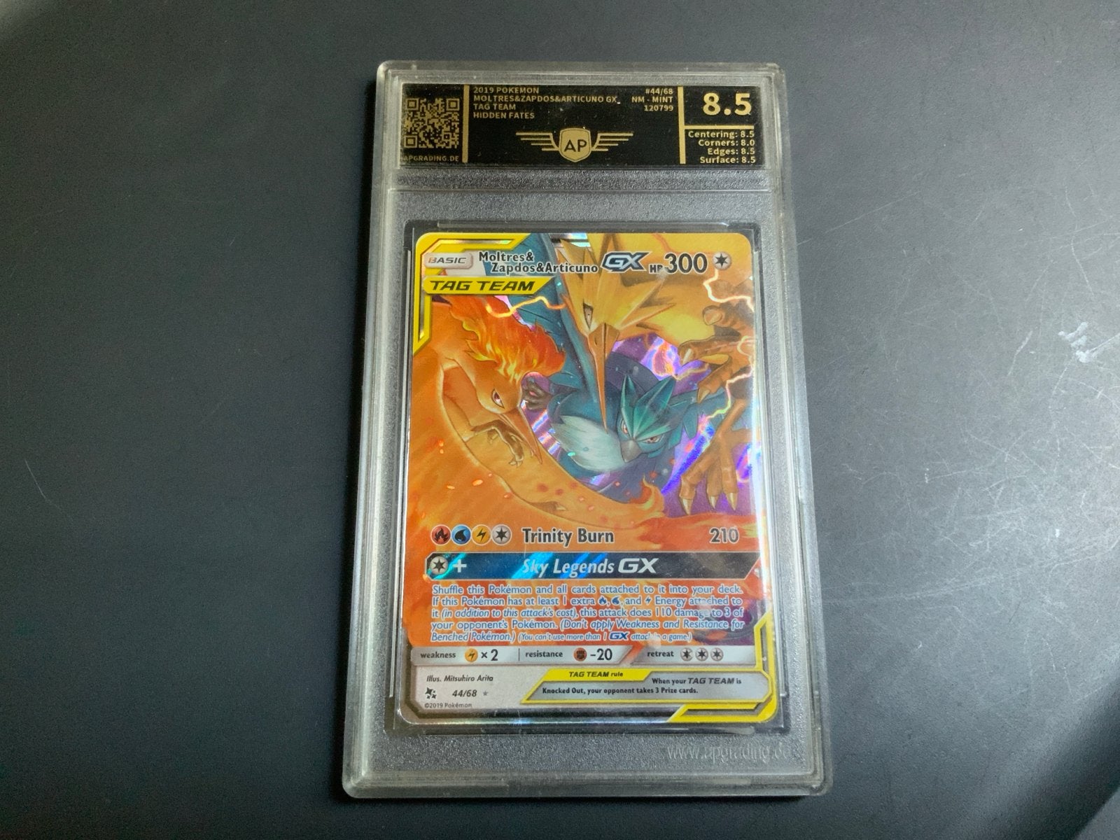 Moltres & Zapdos & Articuno GX (Hidden Fates) PSA 8.5, Ophalen, Nieuw, Losse kaart, Foil