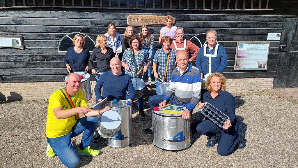 Braziliaanse Percussie workshops als Teamuitje  Teambuilding, Boeken, Ophalen, Zo goed als nieuw, Overige onderwerpen