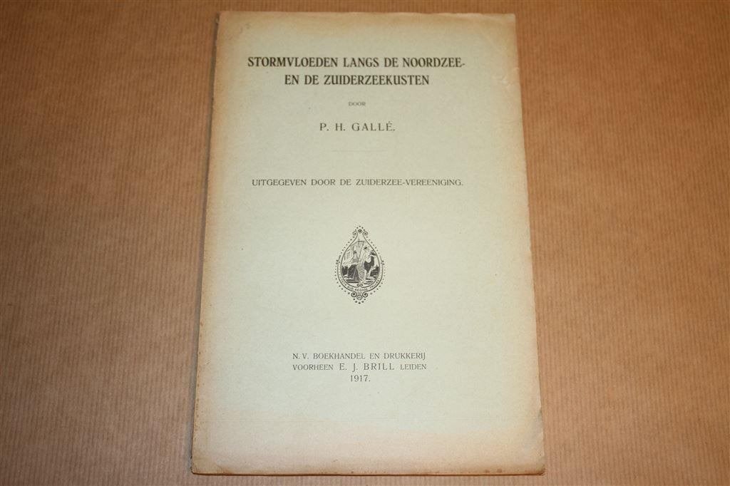 Stormvloeden langs de Noordzee- en Zuiderzeekusten 1917 !!, Boeken, Ophalen of Verzenden, Gelezen
