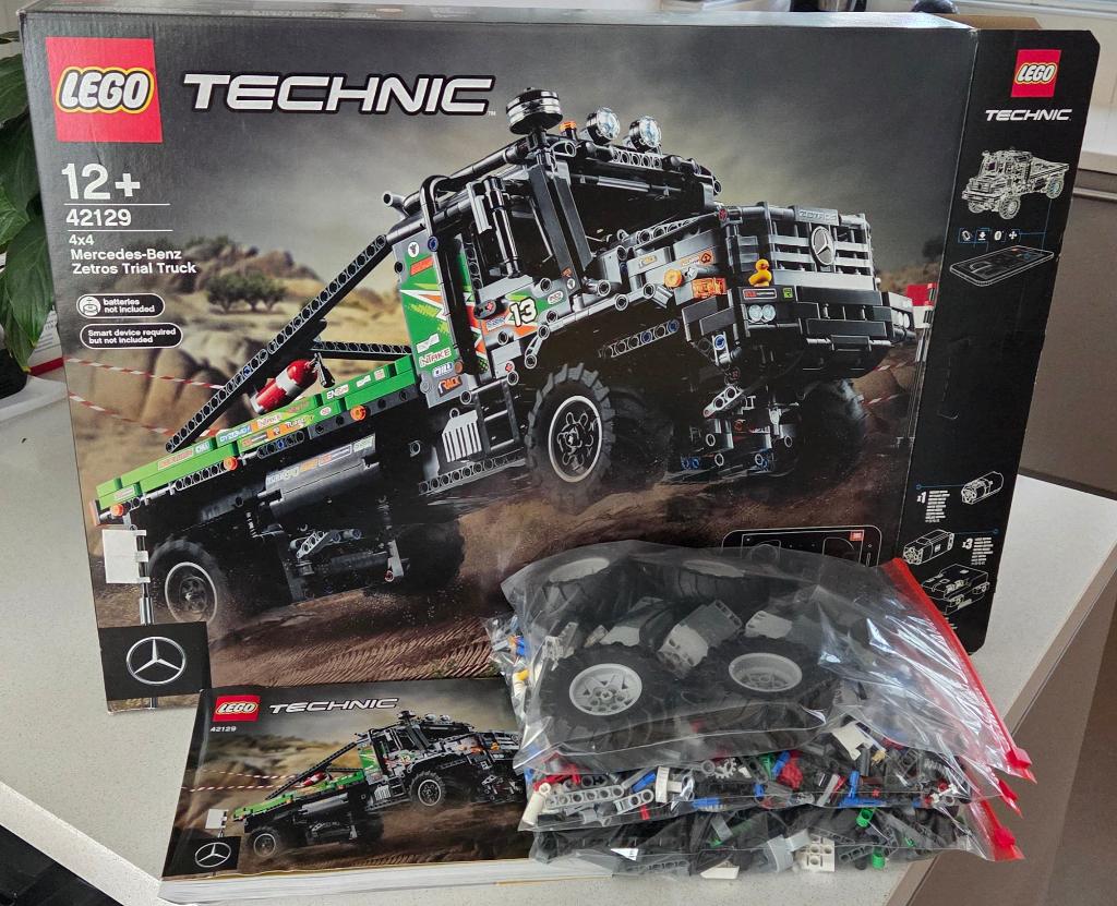 Lego Technic 4X4 Mercedes-Benz Zetros Trail Truck (42129), Compleet, Lego, Ophalen of Verzenden, Zo goed als nieuw