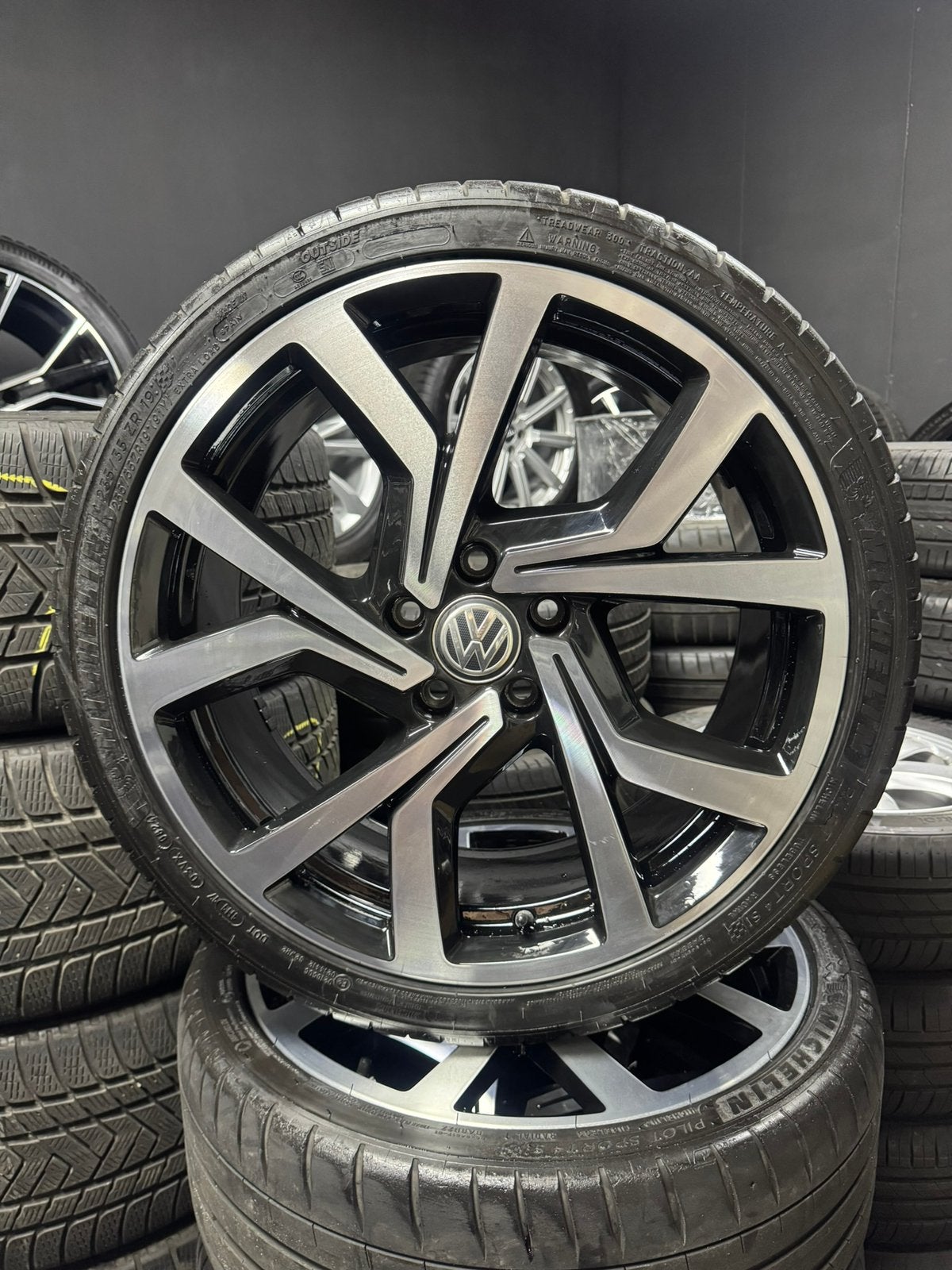 ❗️️ORIGINELE VOLKSWAGEN BRESCIA GOLF 7 GTI 19 INCH VELGEN, Auto-onderdelen, Banden en Velgen, Ophalen of Verzenden, 235 mm, Volkswagen