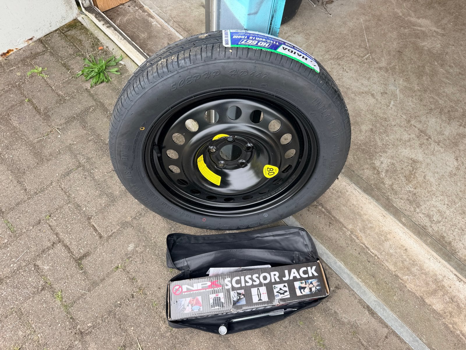 Bmw G60/61 Nieuw reservewiel met krikset - 145/80 R18, Auto-onderdelen, Ophalen of Verzenden, Nieuw