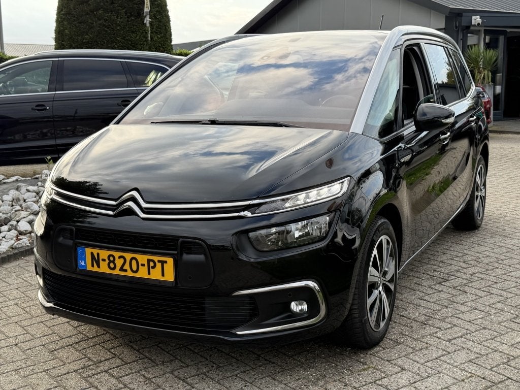 Citroën Grand C4 Spacetourer 1.2 Benzine 2019 Zwart Automaa, Auto's, Automaat, 1374 kg, Stof, Gebruikt