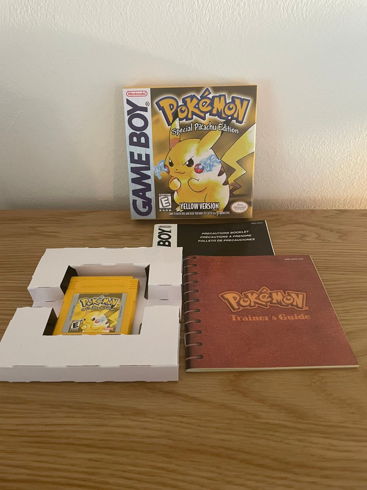 Pokemon Yellow met doos en boekjes., Spelcomputers en Games, Verzenden, 1 speler, Zo goed als nieuw, Role Playing Game (Rpg)