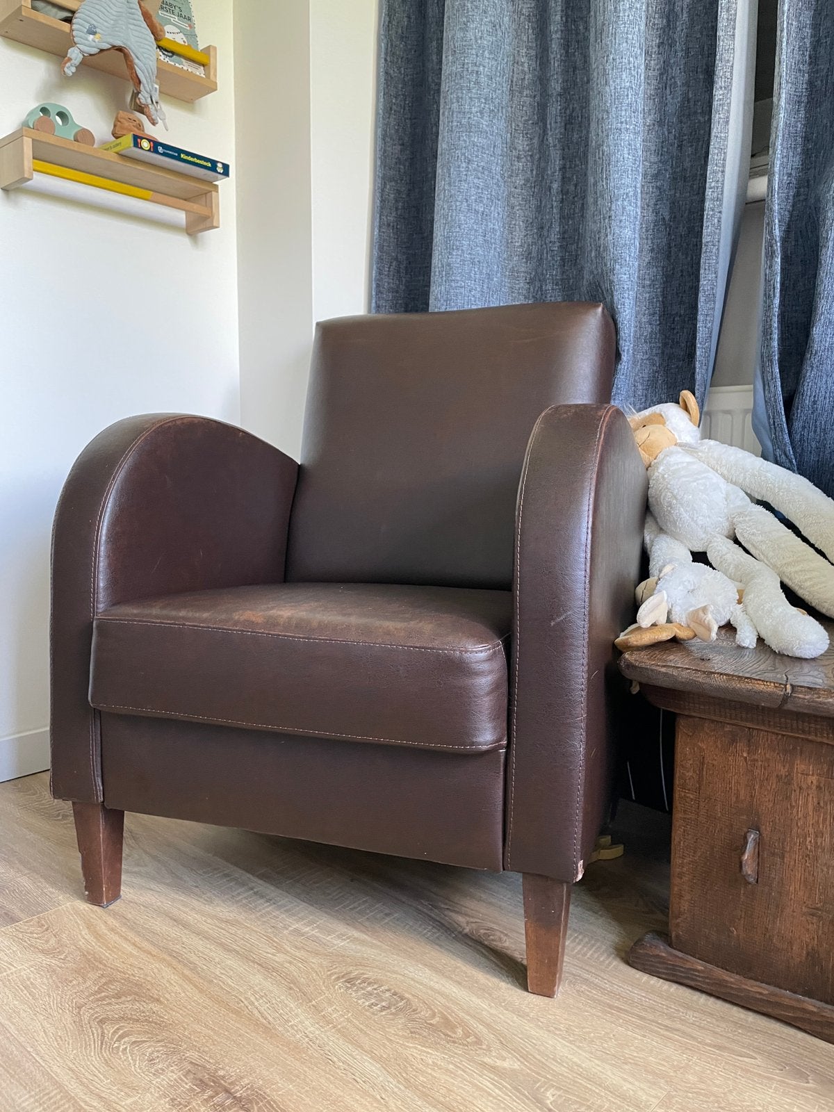 Fauteuil bruin, Ophalen, Gebruikt, 75 tot 100 cm, 50 tot 75 cm