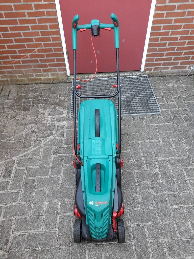 Bosch ARM 34 Grasmaaier elektrisch koopje !, Ophalen, Gebruikt, Elektrische grasmaaier, Opvangbak