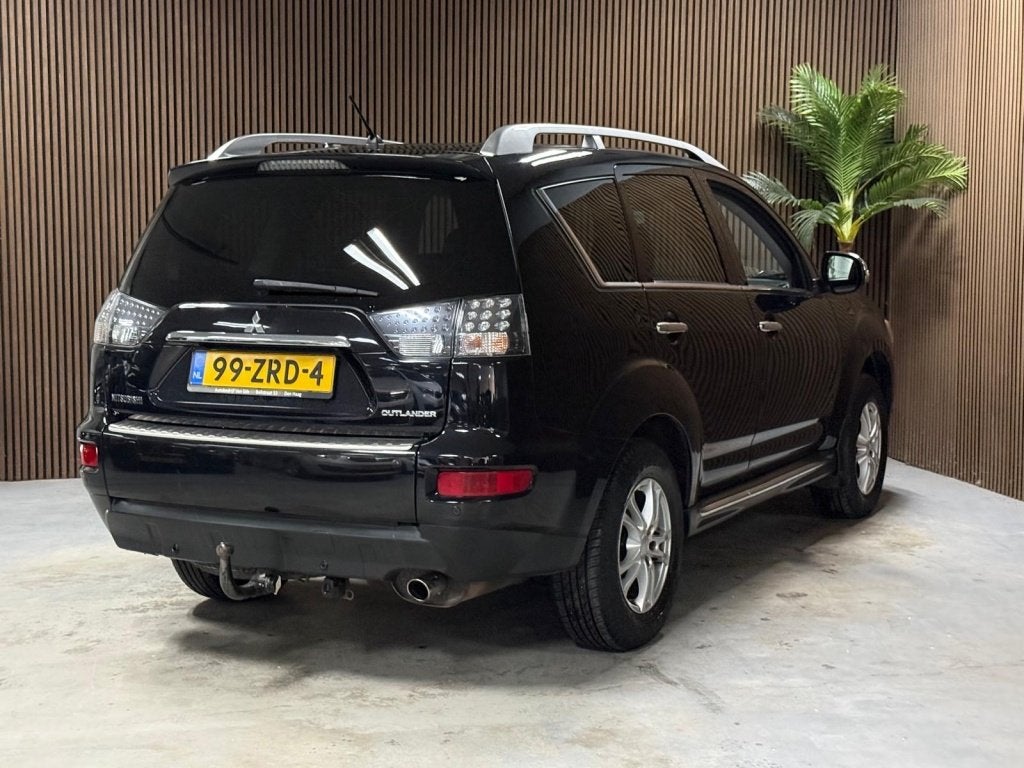 Mitsubishi Outlander 2.0 Edition One (bj 2013, automaat), Auto's, Mitsubishi, Automaat, 4 cilinders, Zwart, Bedrijf