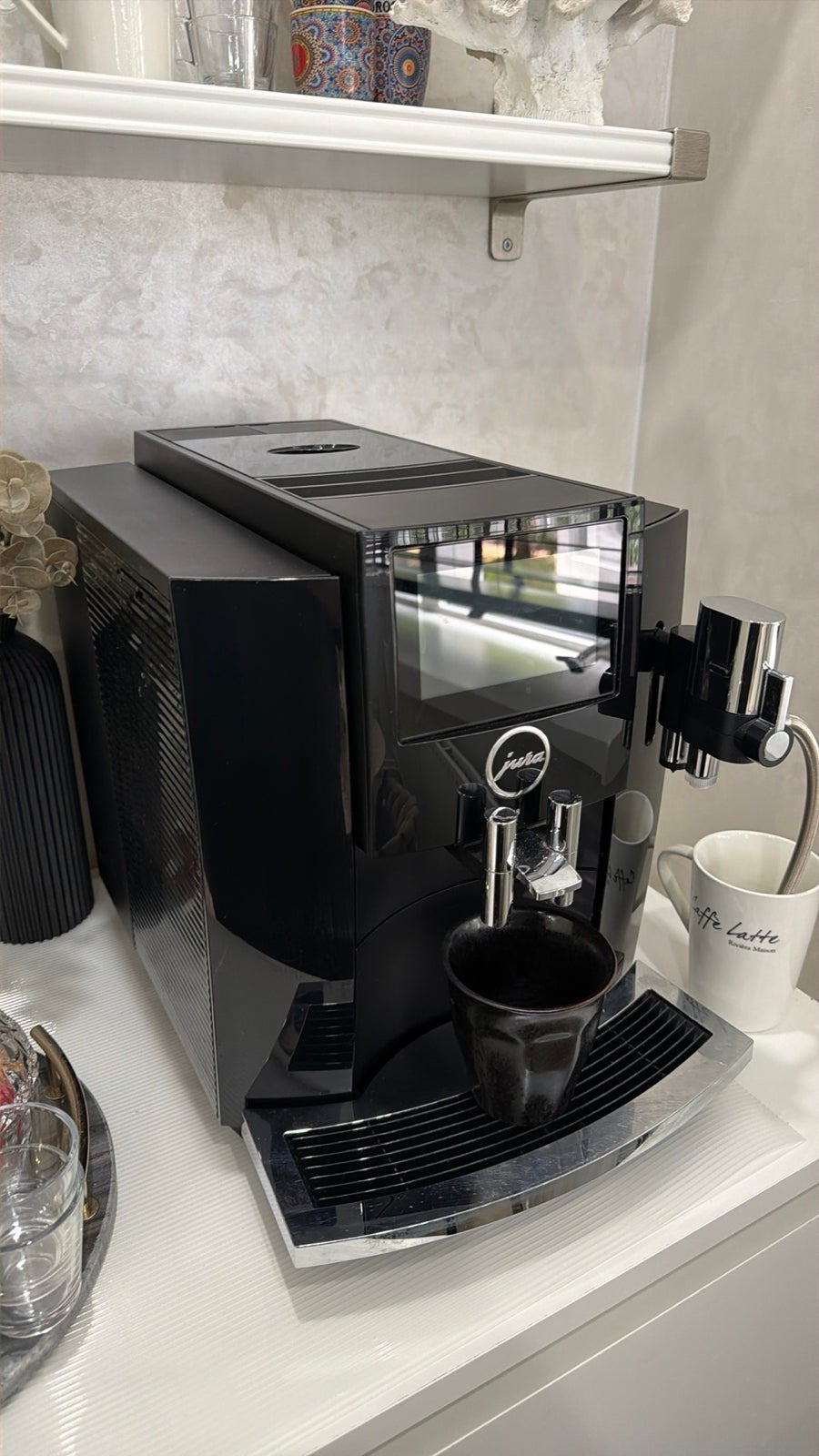 Jura S8 Koffiemachine - WiFi App control, Recent onderhoud, 10 kopjes of meer, Koffiemachine, Zo goed als nieuw, Koffiebonen