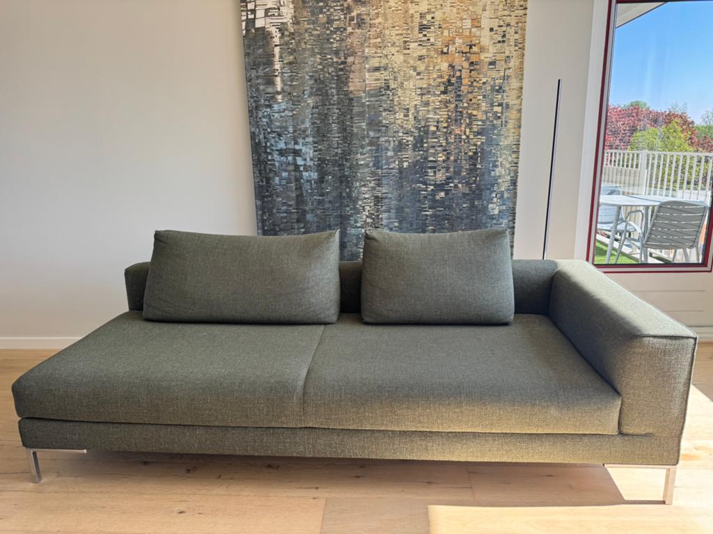 Design on Stock Aikon Lounge 4-zits 1-arm bank met poef, Ophalen, Gebruikt, 100 tot 125 cm, Modern luxe