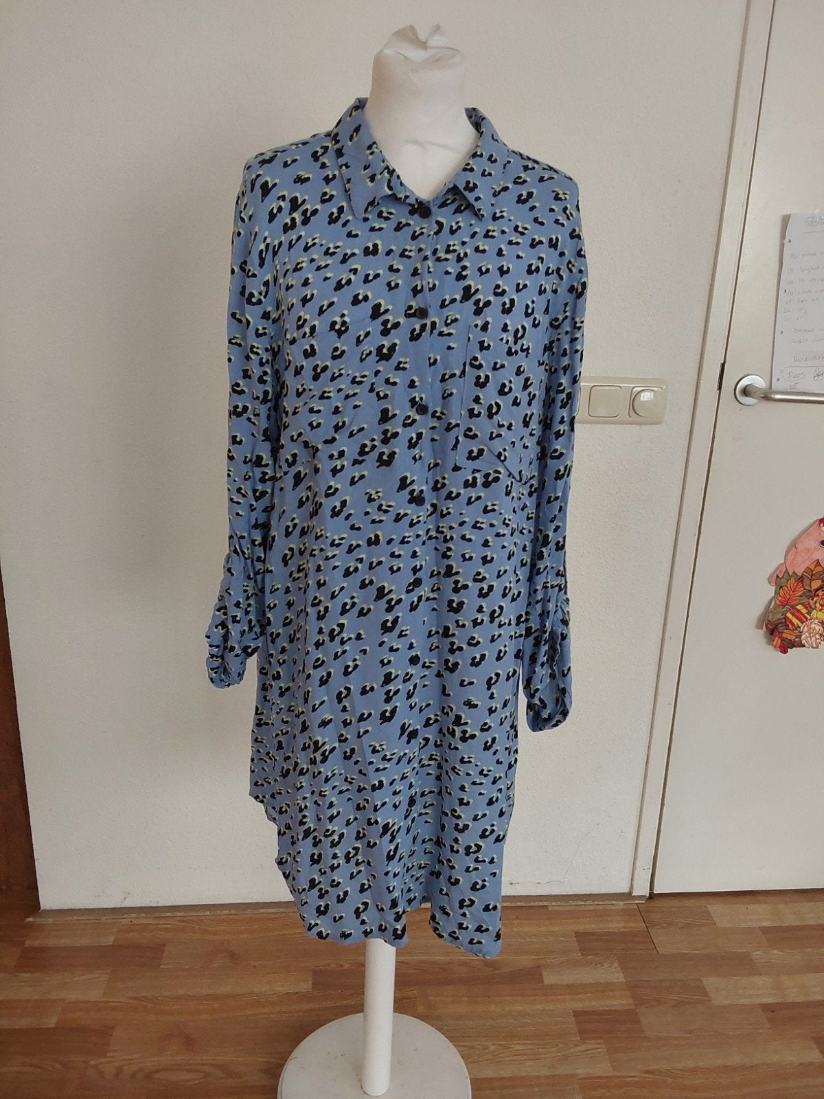 Prachtige lange blouse van Jazlyn maat XL met leuke allover, Kleding | Dames, Jazlyn, Maat 46/48 (XL) of groter, Zo goed als nieuw