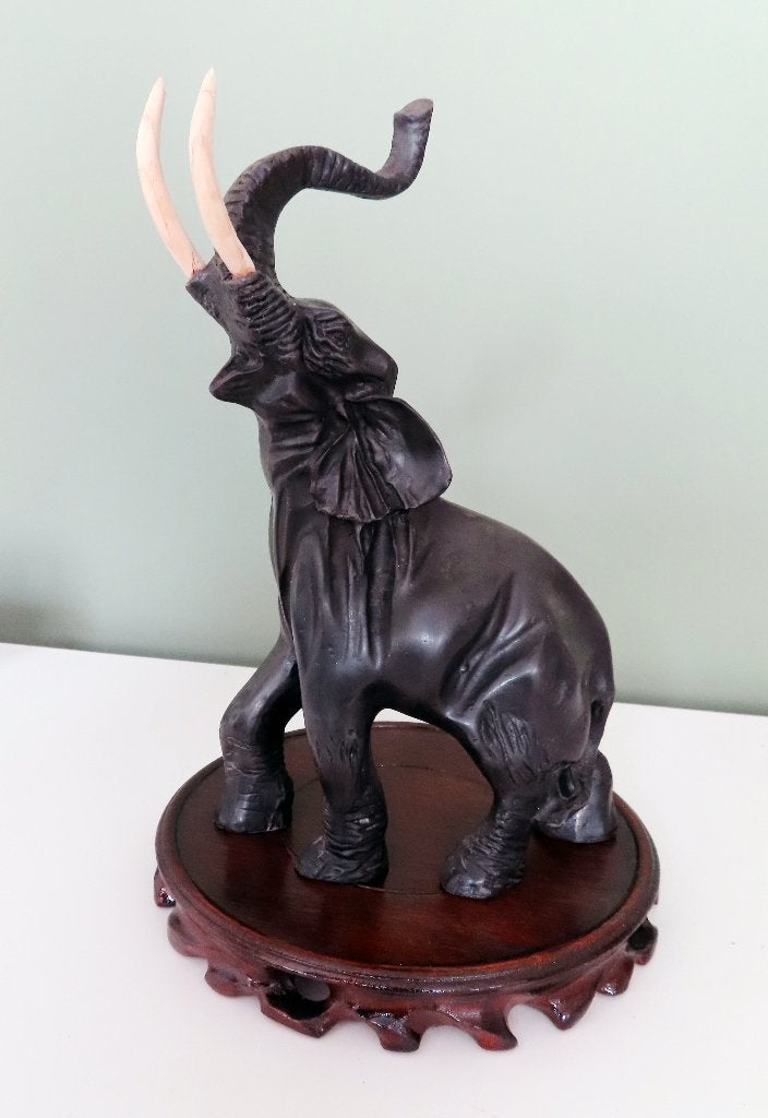 Antiek Keramiek van een Afrikaanse olifant  Art Deco ca 1915, Antiek en Kunst, Ophalen of Verzenden