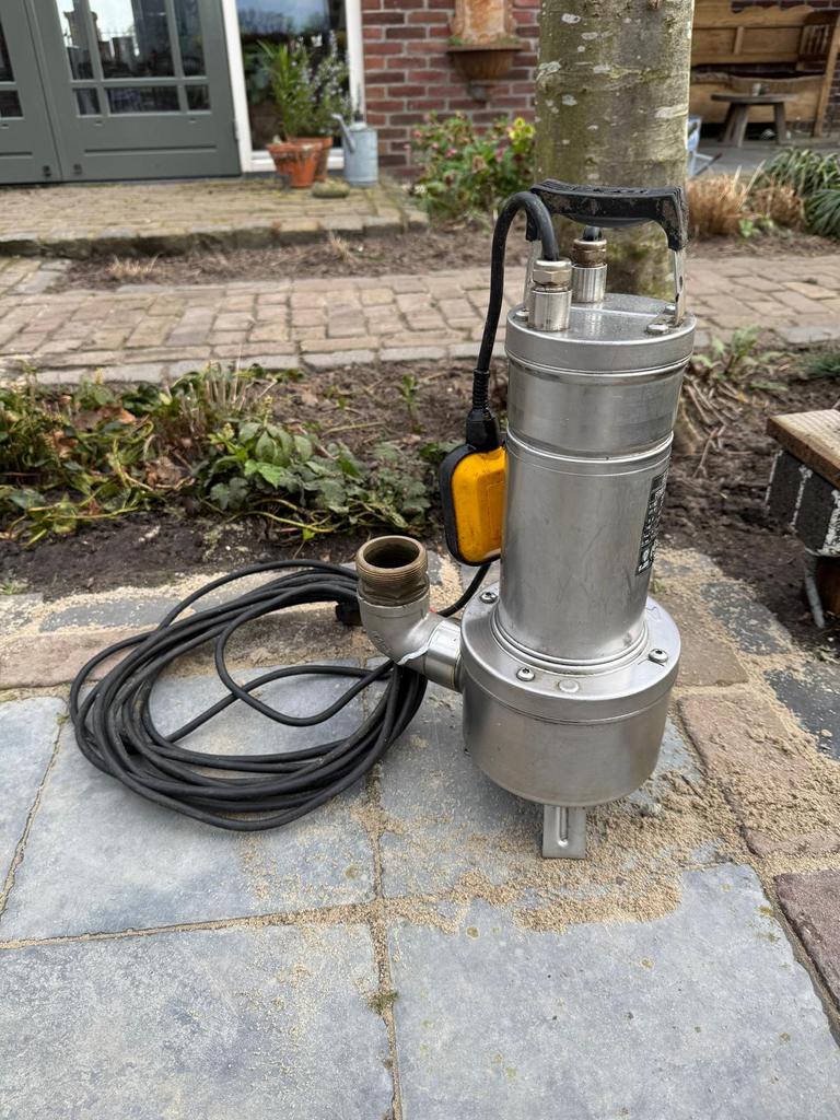DAB Feka VS 550 M dompelpomp, Tuin en Terras, Ophalen, Zo goed als nieuw, Dompelpomp
