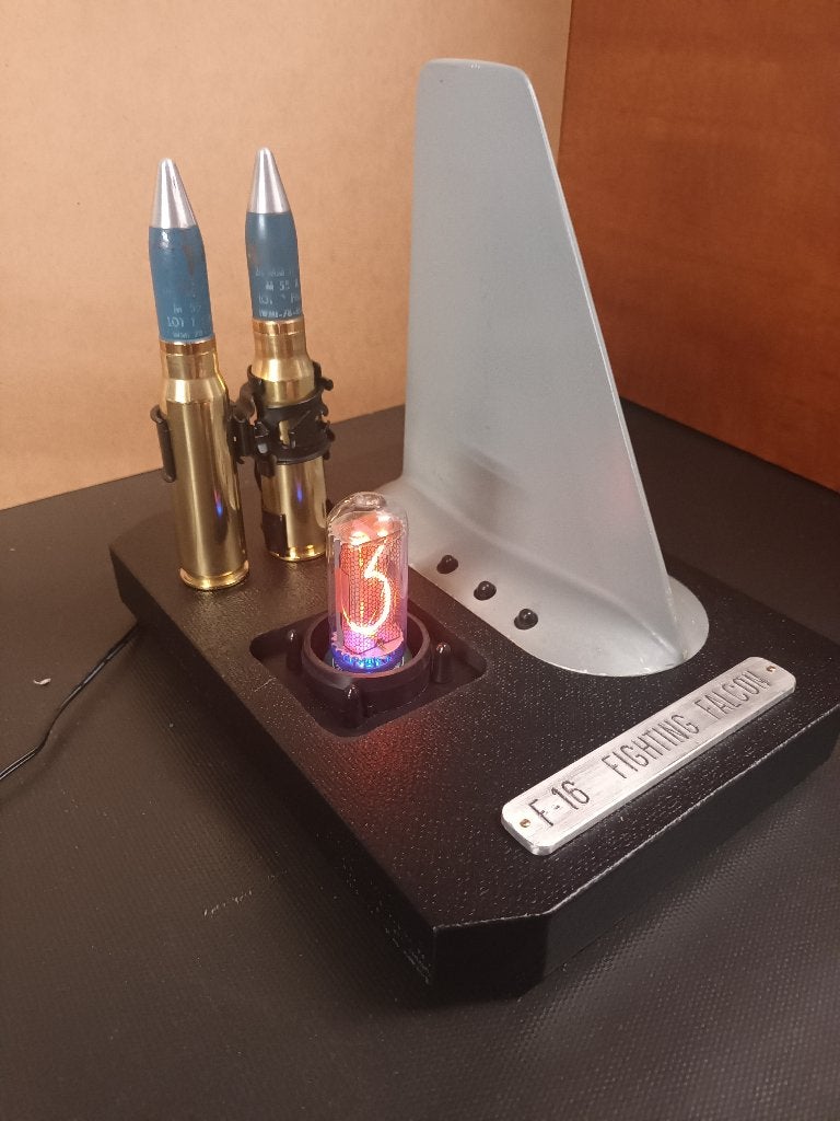 luchtmacht F-16 antenne vin met nixie klok, Ophalen, Zo goed als nieuw, Overige typen
