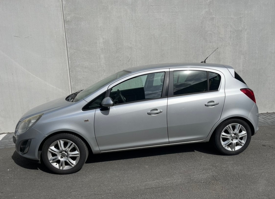 Opel Corsa 1.2 16V 5D 2014 Grijs NIEUWE APK, Auto's, Voorwielaandrijving, 1063 kg, 750 kg, 4 cilinders