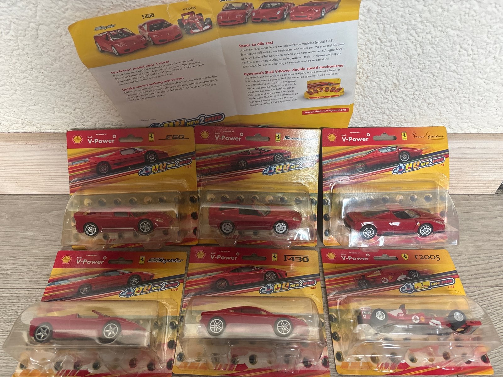 6x Hot Wheels Shell V-Power Ferrari 1:38 schaalmodellen, Ophalen of Verzenden, Nieuw, Auto, Overige merken