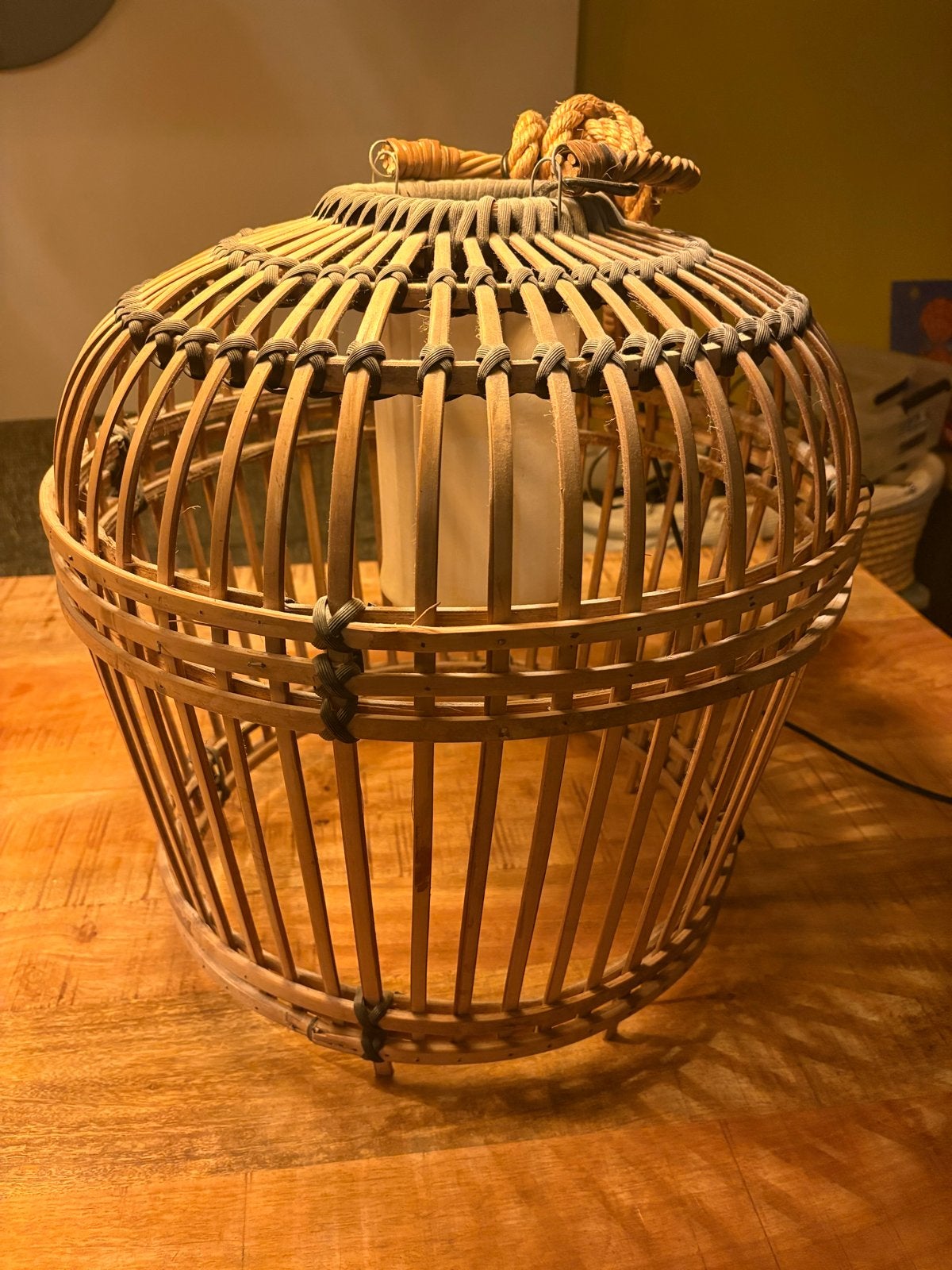 Riviera Maison hanglamp, Ophalen, Zo goed als nieuw, Hout, E27 (groot)