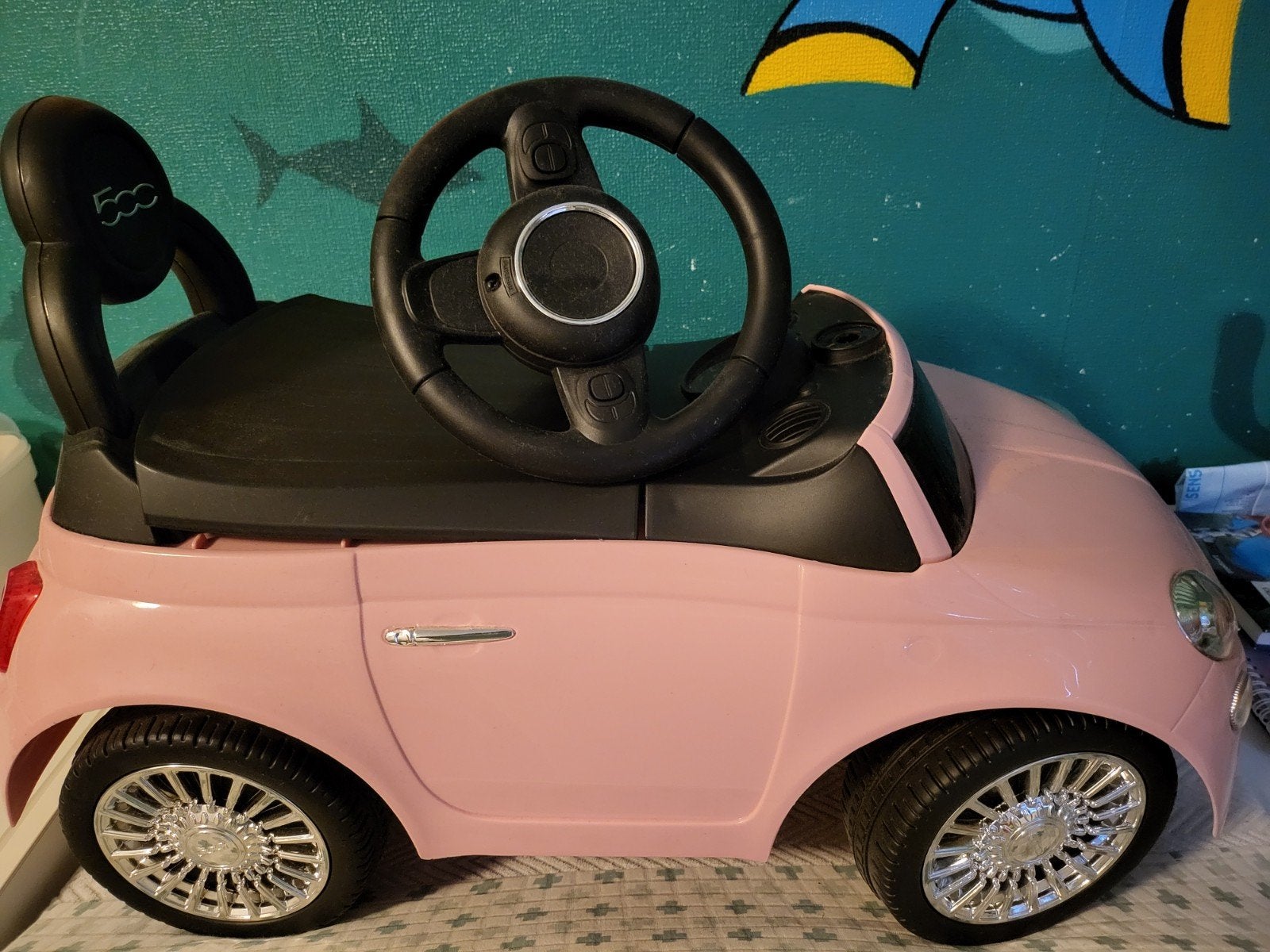 Roze Fiat 500 loopauto voor kinderen, Ophalen, Zo goed als nieuw, Loopvoertuig