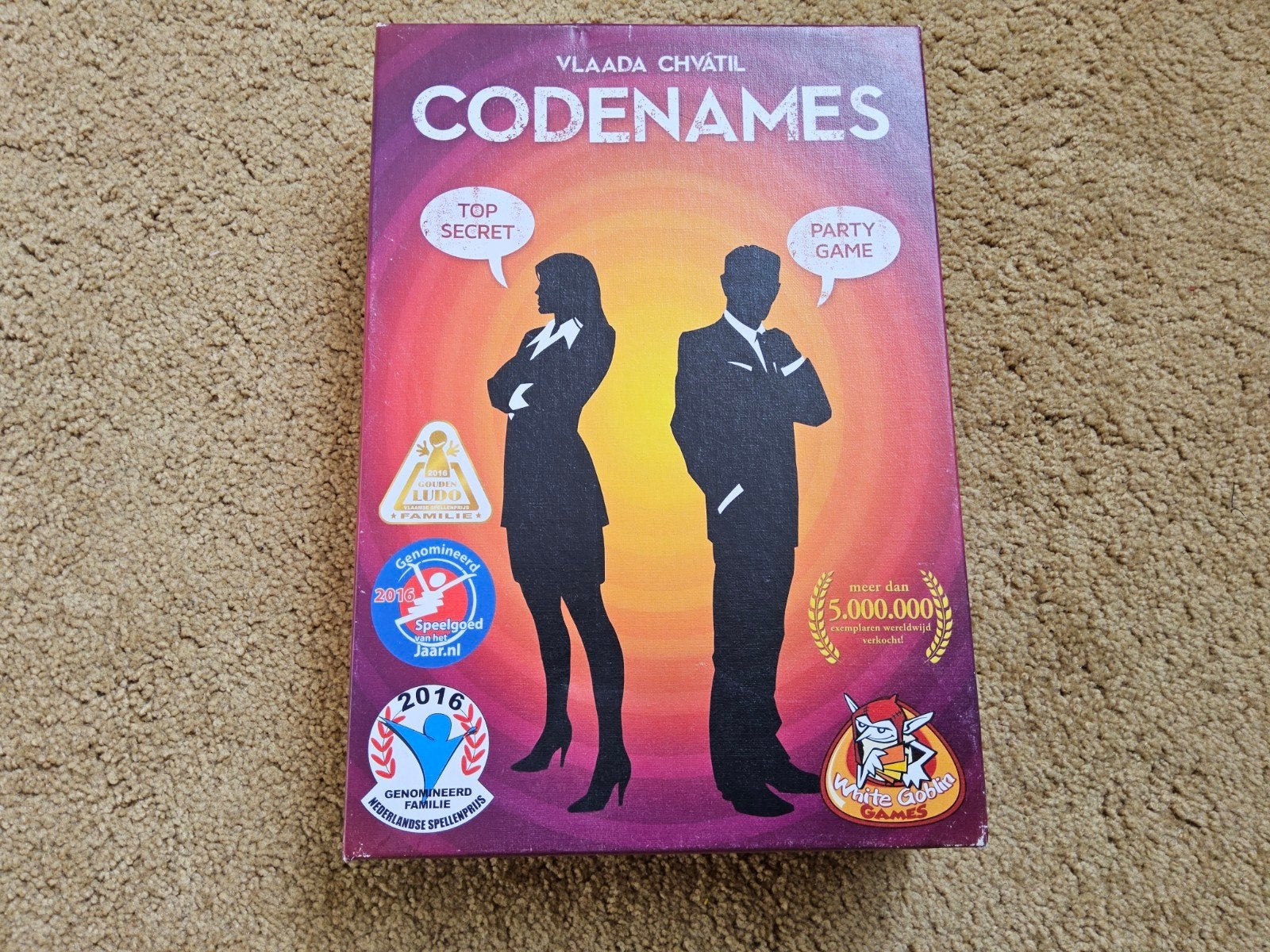Codenames Bordspel - Vlada Chvatil Party Game, Drie of vier spelers, Ophalen of Verzenden, Gebruikt, White Goblin Games