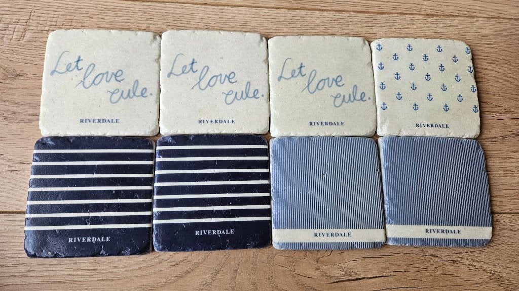 Riverdale onderzetters van steen, Ophalen, Zo goed als nieuw, Glas of Kopje